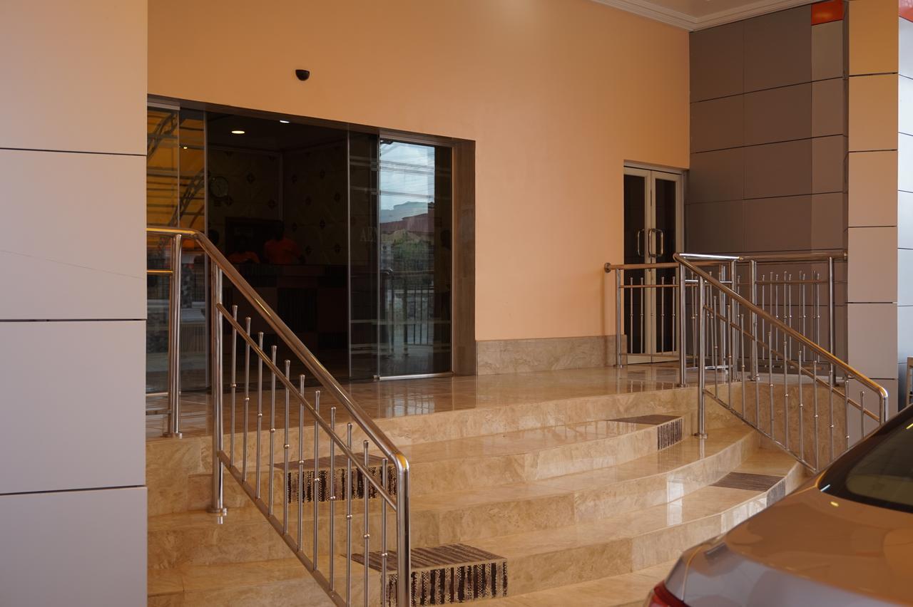 Aenon Suites Oshogbo Buitenkant foto