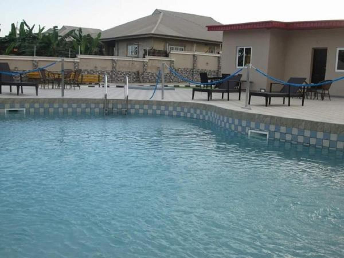 Aenon Suites Oshogbo Buitenkant foto