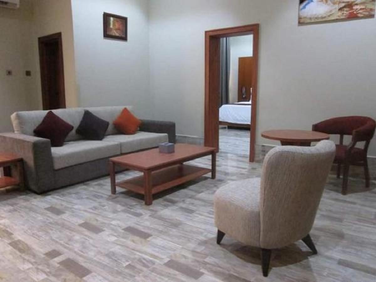 Aenon Suites Oshogbo Buitenkant foto